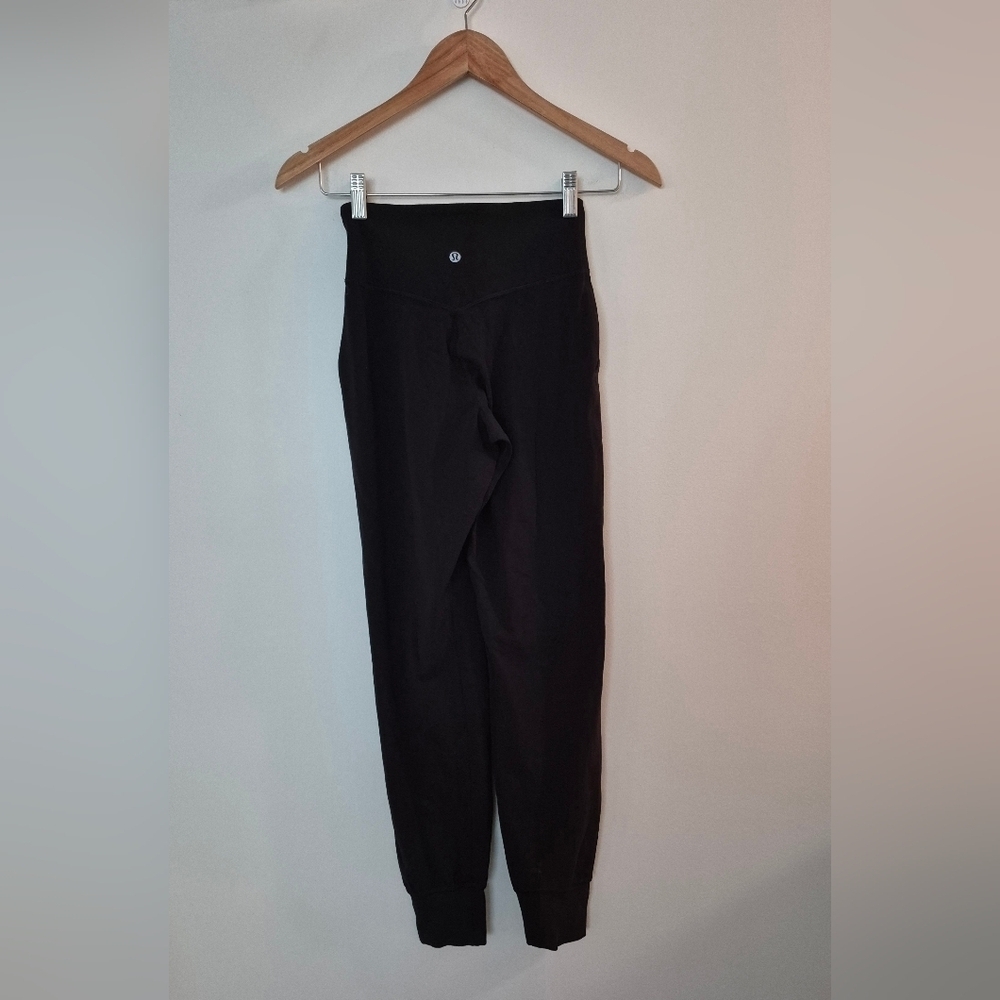 Lululemon Align High Waisted Joggers Black Size 2 Front Pockets - Picture 4 of 8